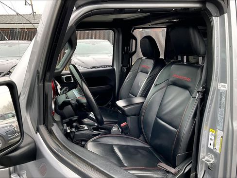 Used 2018 Jeep Wrangler Unlimited Rubicon image 27