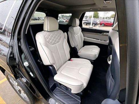 Used 2021 Hyundai Palisade Limited image 20