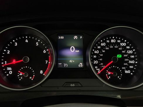 Used 2020 Volkswagen Tiguan SE R-Line image 15