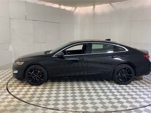 Used 2023 Chevrolet Malibu LT w/ Redline Edition image 5