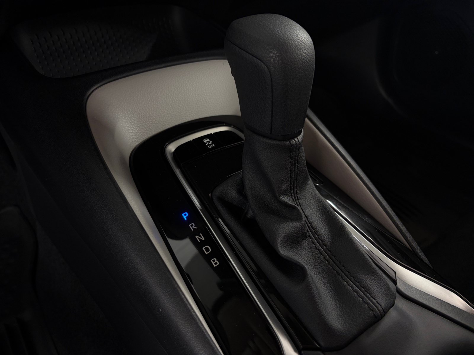 New 2027 Toyota Corolla LE FWD image 33