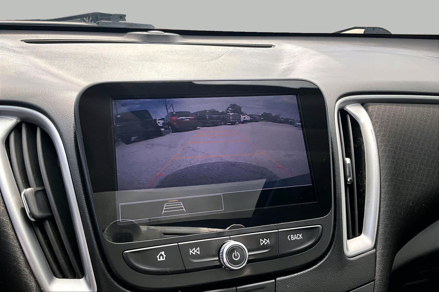 Used 2022 Chevrolet Malibu LT FWD image 27