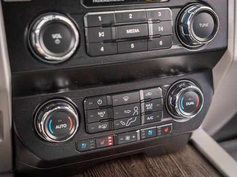 Used 2020 Ford F250 Lariat w/ Lariat Ultimate Package image 26