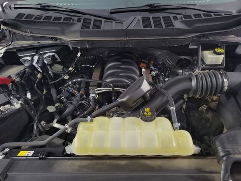 Used 2022 Ford F150 XLT image 13