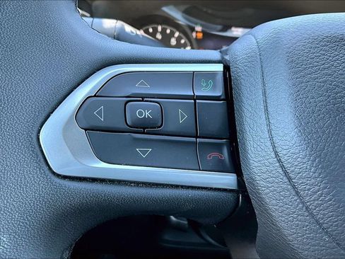 Used 2024 Jeep Compass Latitude w/ Altitude Special Edition AWD/4WD image 16