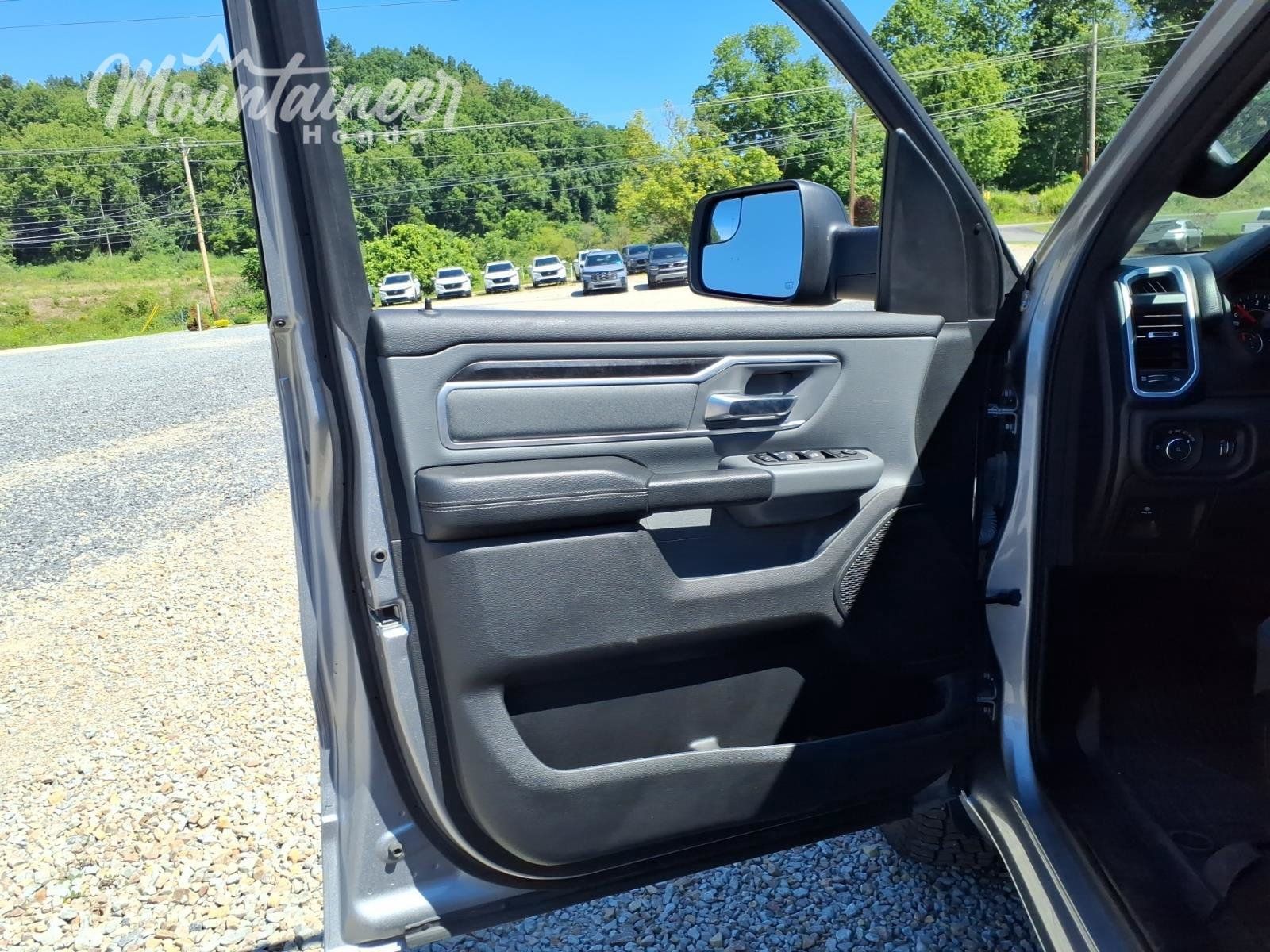 Used 2023 RAM 1500 Big Horn AWD/4WD image 13