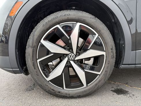 Used 2023 Volkswagen ID.4 Pro S image 11