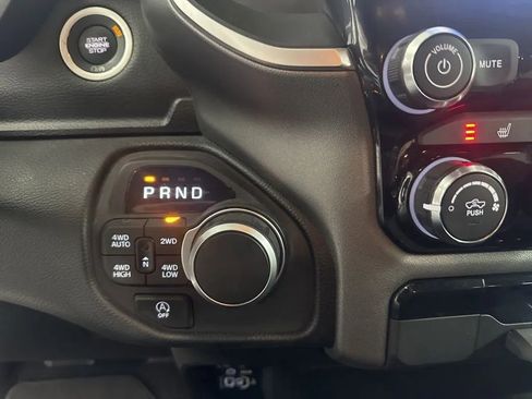 Used 2025 RAM 1500 Big Horn AWD/4WD image 18