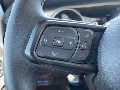 Used 2023 Jeep Wrangler Unlimited AWD/4WD image 19