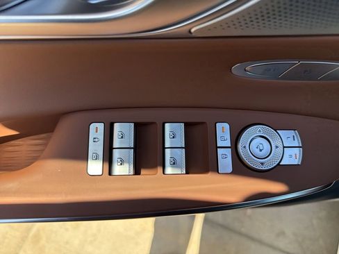 New 2026 Genesis GV70 2.5T Advanced image 18