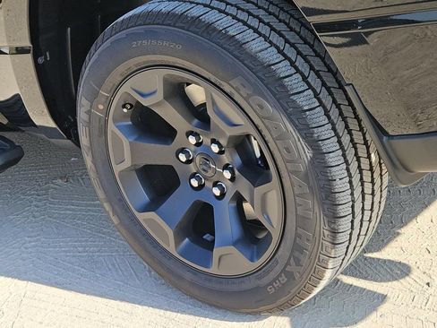 New 2026 RAM 1500 Express AWD/4WD image 6