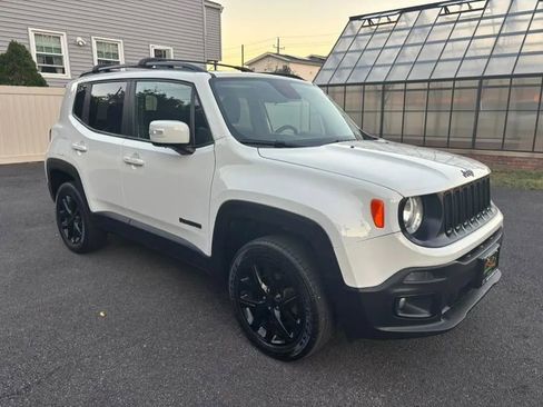 Used 2017 Jeep Renegade Altitude image 14