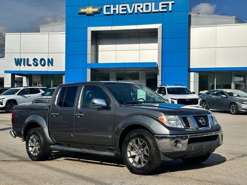 Used 2017 Nissan Frontier SL image 1