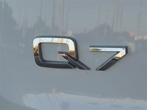Used 2024 Audi Q7 2.0T Premium Plus image 11
