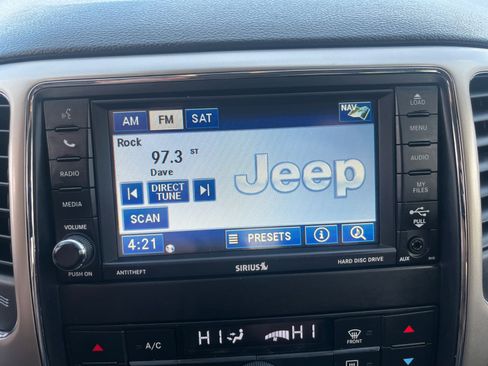 Used 2012 Jeep Grand Cherokee Laredo image 28