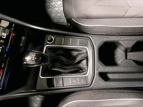 Used 2025 Volkswagen Jetta Sport FWD image 39