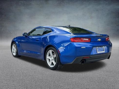Used 2017 Chevrolet Camaro LT RWD image 7