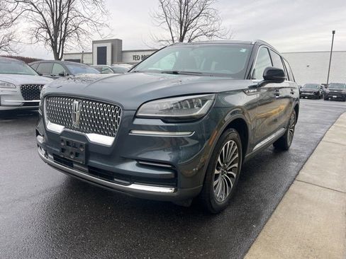 Used 2022 Lincoln Aviator Reserve w/ Equipment Group 201A image 3
