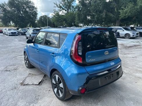 Used 2016 Kia Soul + w/ Designer's Package FWD image 3
