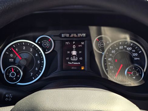 New 2026 RAM 1500 Express image 11