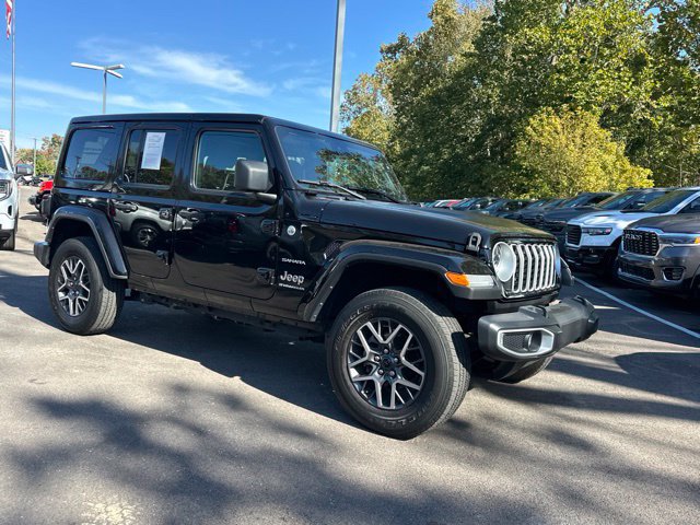Used 2024 Jeep Wrangler Unlimited Sahara w/ Technology Group AWD/4WD image 20