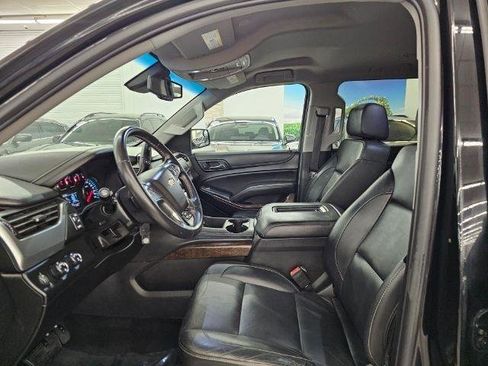 Used 2018 Chevrolet Suburban LT AWD/4WD image 8