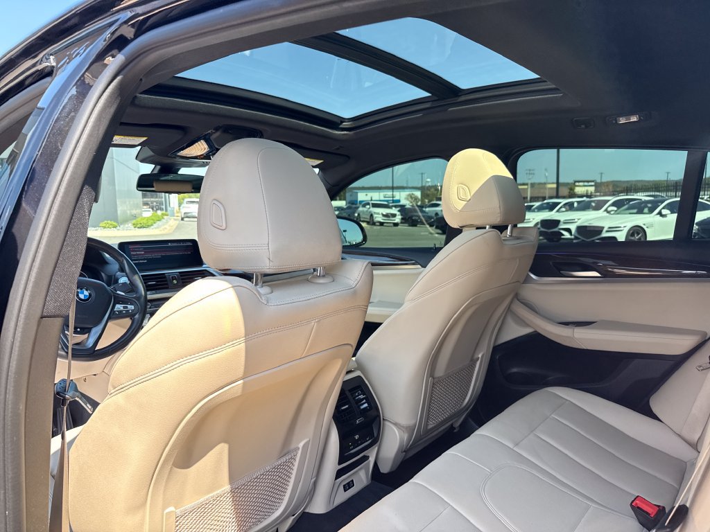 Used 2021 BMW X4 xDrive30i AWD/4WD image 22