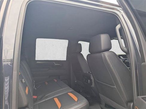 Certified 2025 GMC Sierra 2500 AT4 w/ AT4 Premium Plus Package AWD/4WD image 14