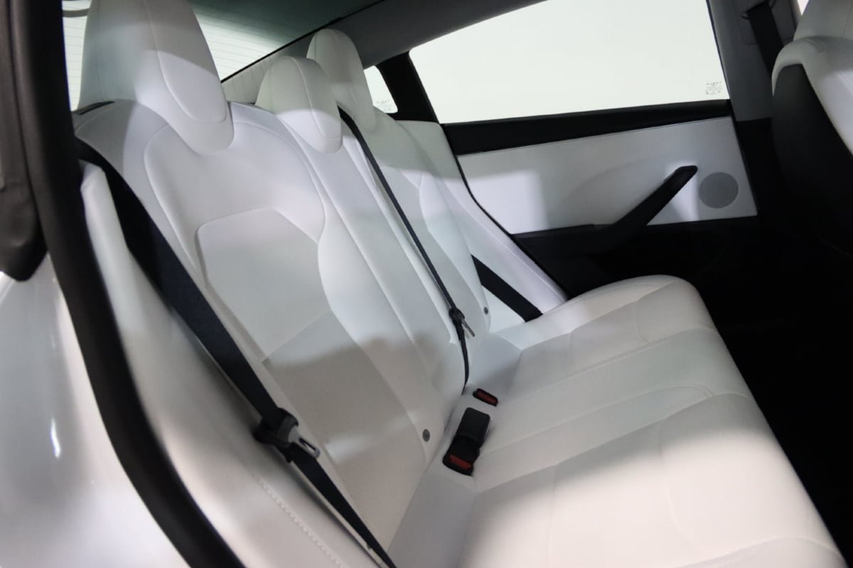 Used 2025 Tesla Model 3 Long Range RWD image 58