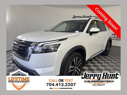 Used 2025 Nissan Pathfinder Platinum w/ Cargo Package