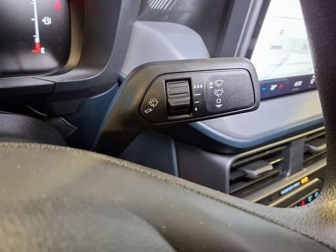 Certified 2025 Ford Maverick XL FWD image 14