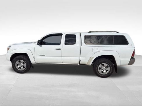 Used 2014 Toyota Tacoma 4x4 Access Cab w/ SR5 Package image 8