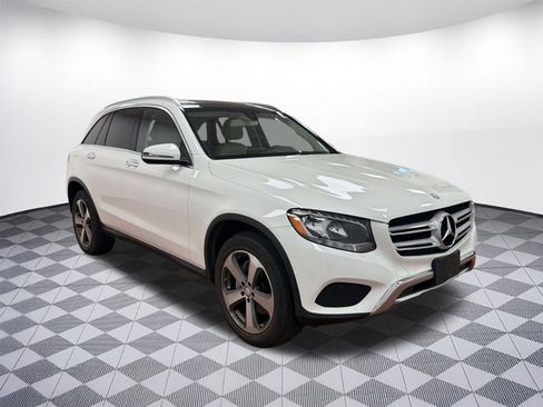 Used 2017 Mercedes-Benz GLC 300 4MATIC image 7