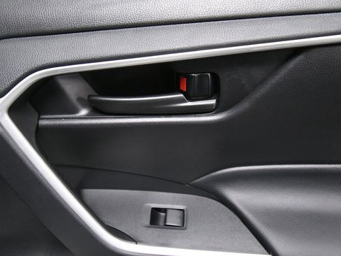 Used 2023 Toyota RAV4 LE image 22