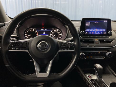 Used 2022 Nissan Altima 2.5 SR w/ Midnight Edition Package image 16