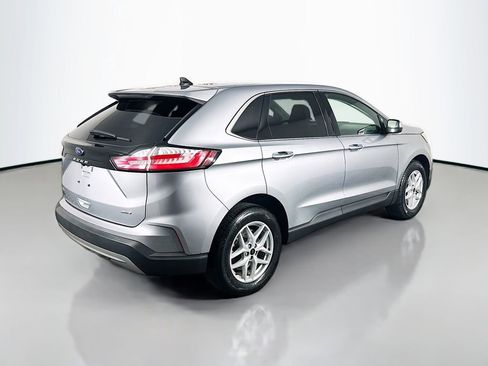 Used 2024 Ford Edge SEL image 7