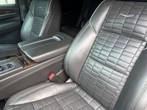 Used 2021 Cadillac Escalade Sport Platinum w/ LPO, ONYX Package RWD image 9