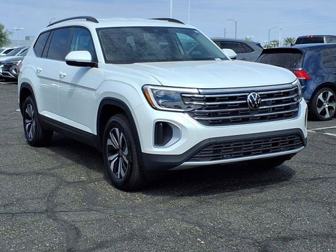 New 2026 Volkswagen Atlas SE image 1