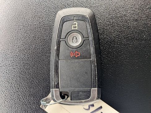 Used 2024 Ford Edge SEL AWD/4WD image 31