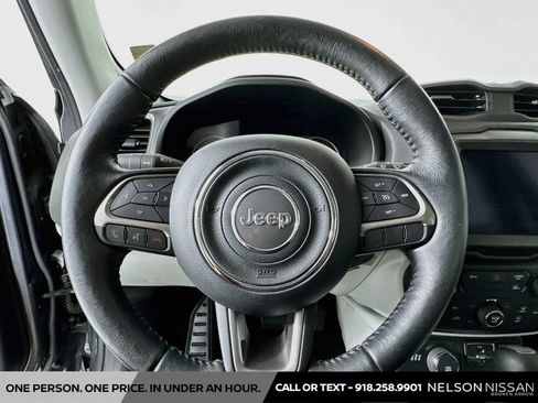 Used 2022 Jeep Renegade Latitude w/ Convenience Group AWD/4WD image 11