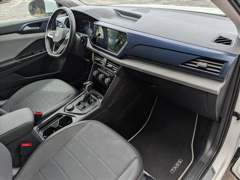 Used 2023 Volkswagen Taos SE w/ Panoramic Sunroof Package AWD/4WD image 14
