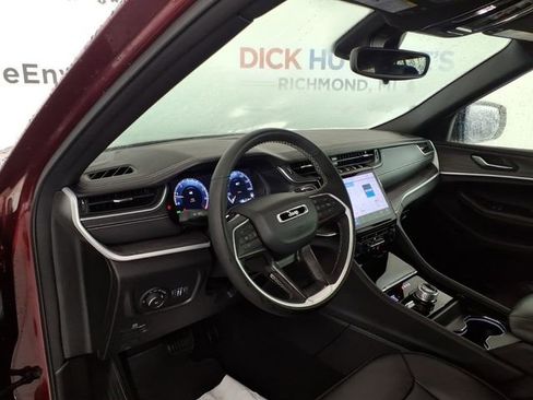 Used 2024 Jeep Grand Cherokee L Limited image 13