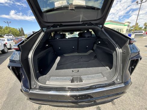 Used 2024 Cadillac Lyriq Luxury RWD image 13