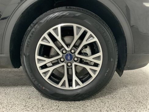 Used 2020 Ford Escape SEL image 12