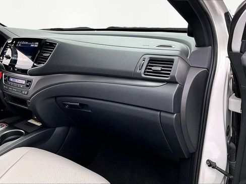 Certified 2023 Honda Passport EX-L image 18