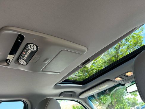 Used 2013 Honda Pilot Touring image 19