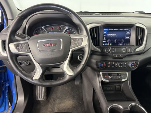 Certified 2024 GMC Terrain SLT AWD/4WD image 3