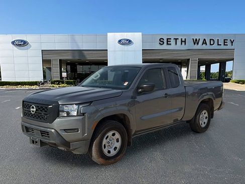 Used 2023 Nissan Frontier S w/ Technology Package image 3