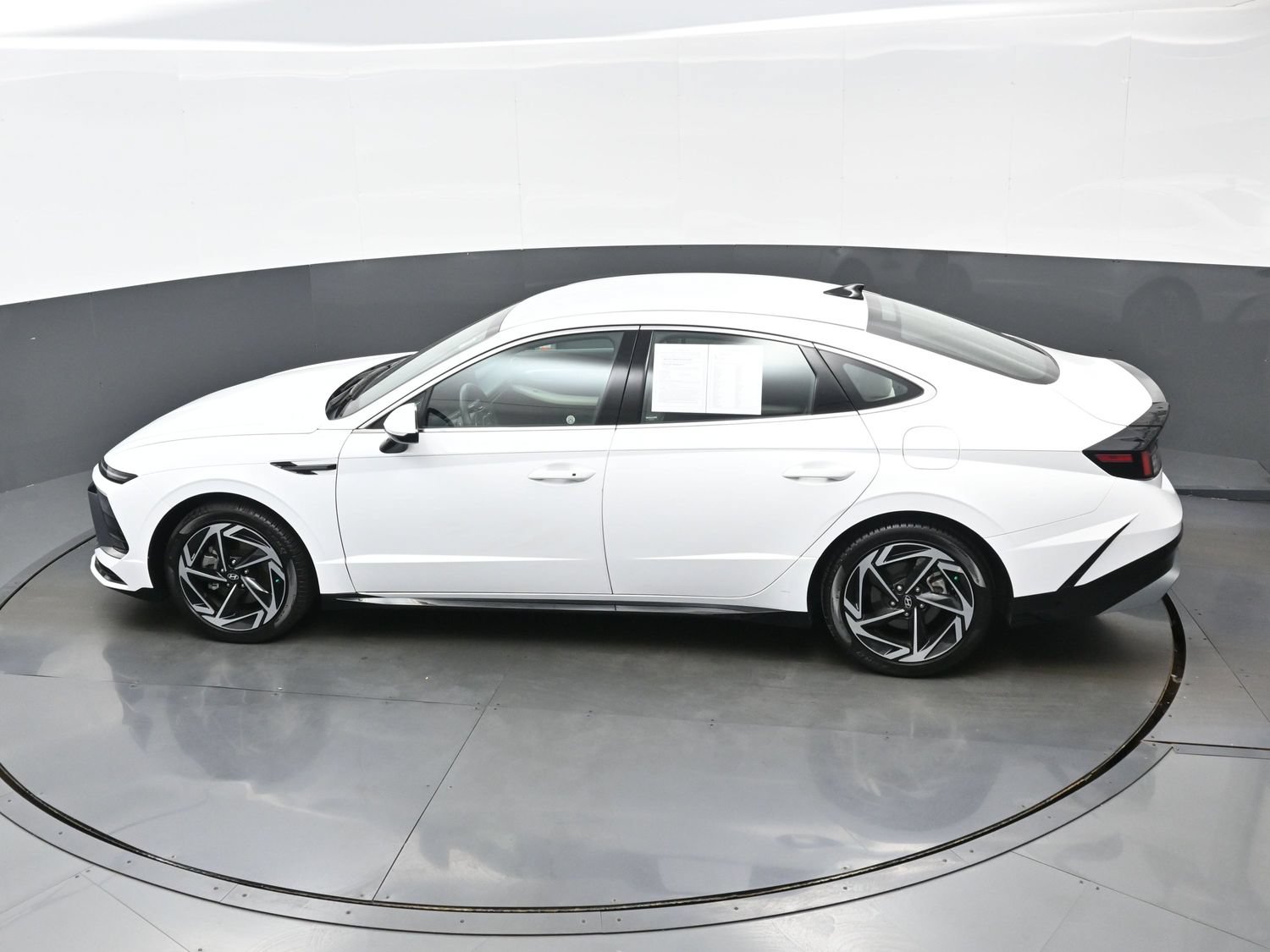 Certified 2026 Hyundai Sonata SEL FWD image 34