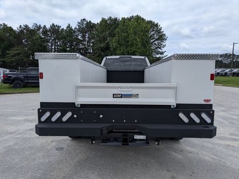 New 2026 Ford F550 4x4 Supercab Super Duty image 10